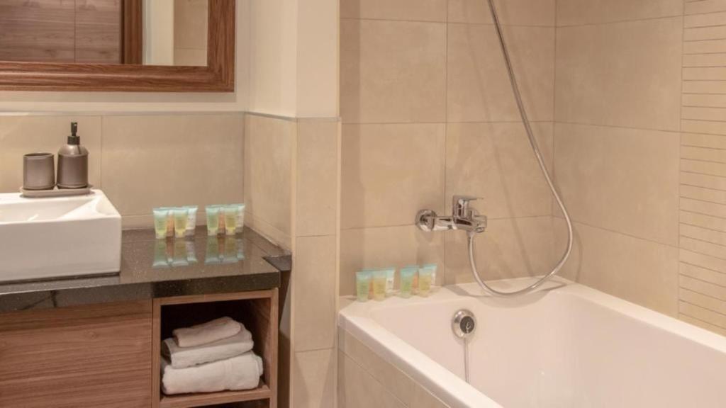 Aws Homes - Indulge In Elegance *