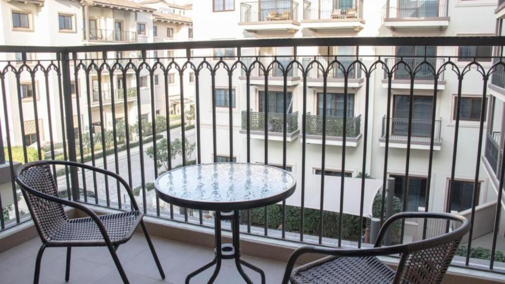 Aws Homes - Indulge In Elegance Apartment Dubai